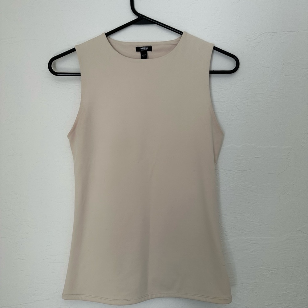 NWOT Express Body Contour Tank Light Beige